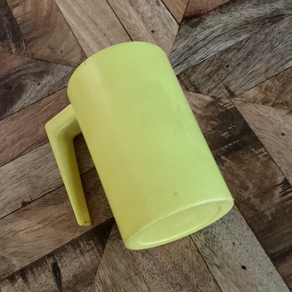 Vintage plastic GRUMPY mug - Picture 3 of 3